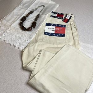 Tommy Hilfiger® WomensWear Perfect T | Classic Fit Jeans 🤍